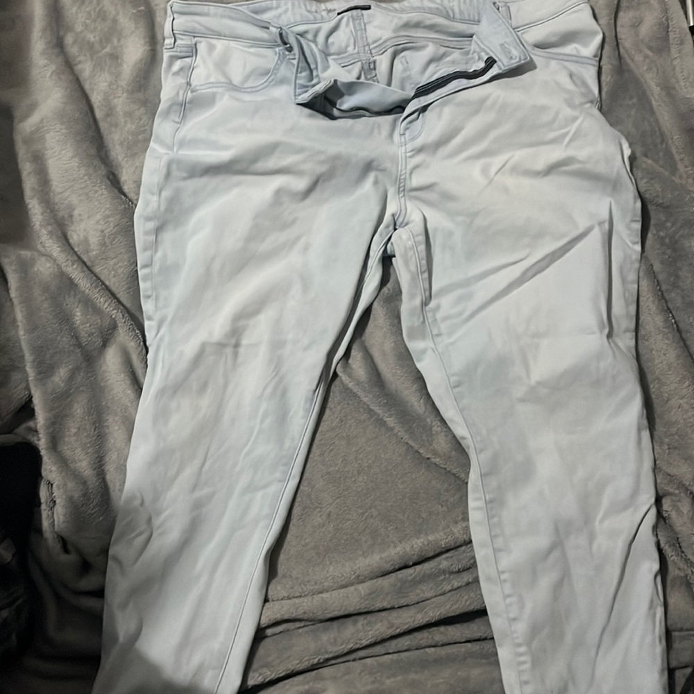 Woman’s American eagle skinny  jeans